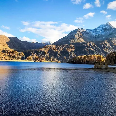 Hébergement de vacances Chesa Cavril By Interhome